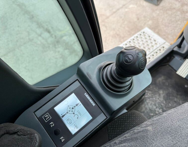 LIEBHERR LTM 1050-3.1